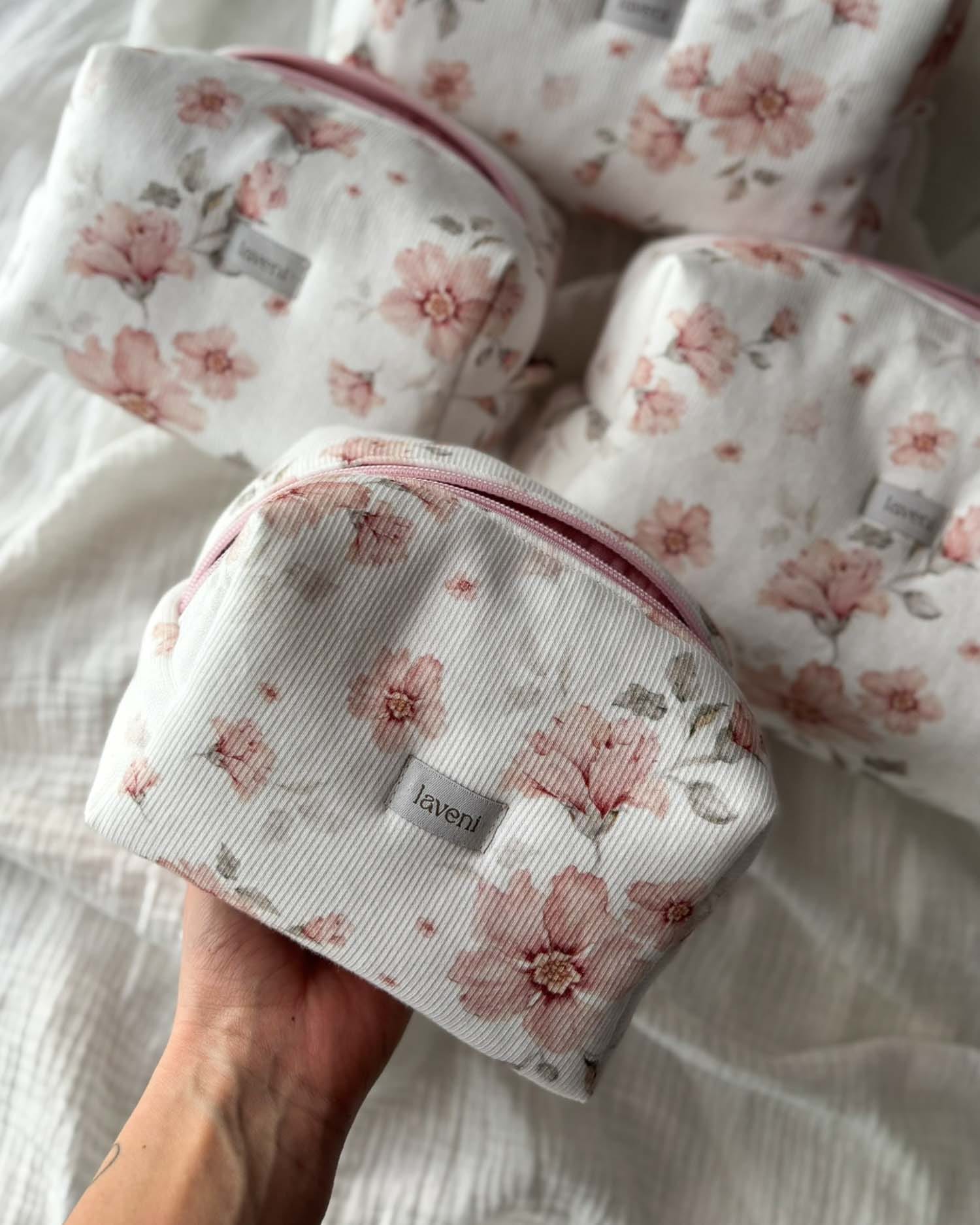 Limitowana Kosmetyczka Ribb Blush Peony 3 Limitowana Kosmetyczka Ribb Blush Peony - obrazek 3