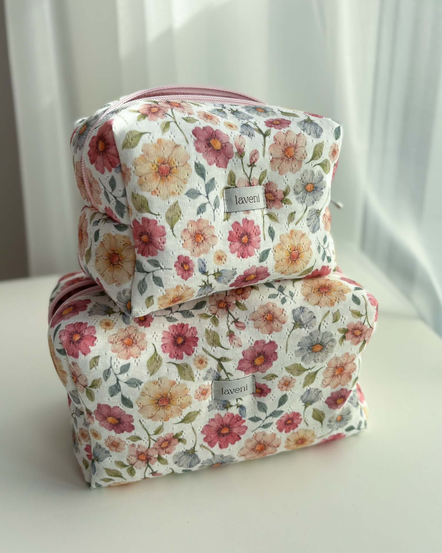 Limitowana Kosmetyczka Pointelle Spring Blossom 5 kosmetyczki podróżne damskie