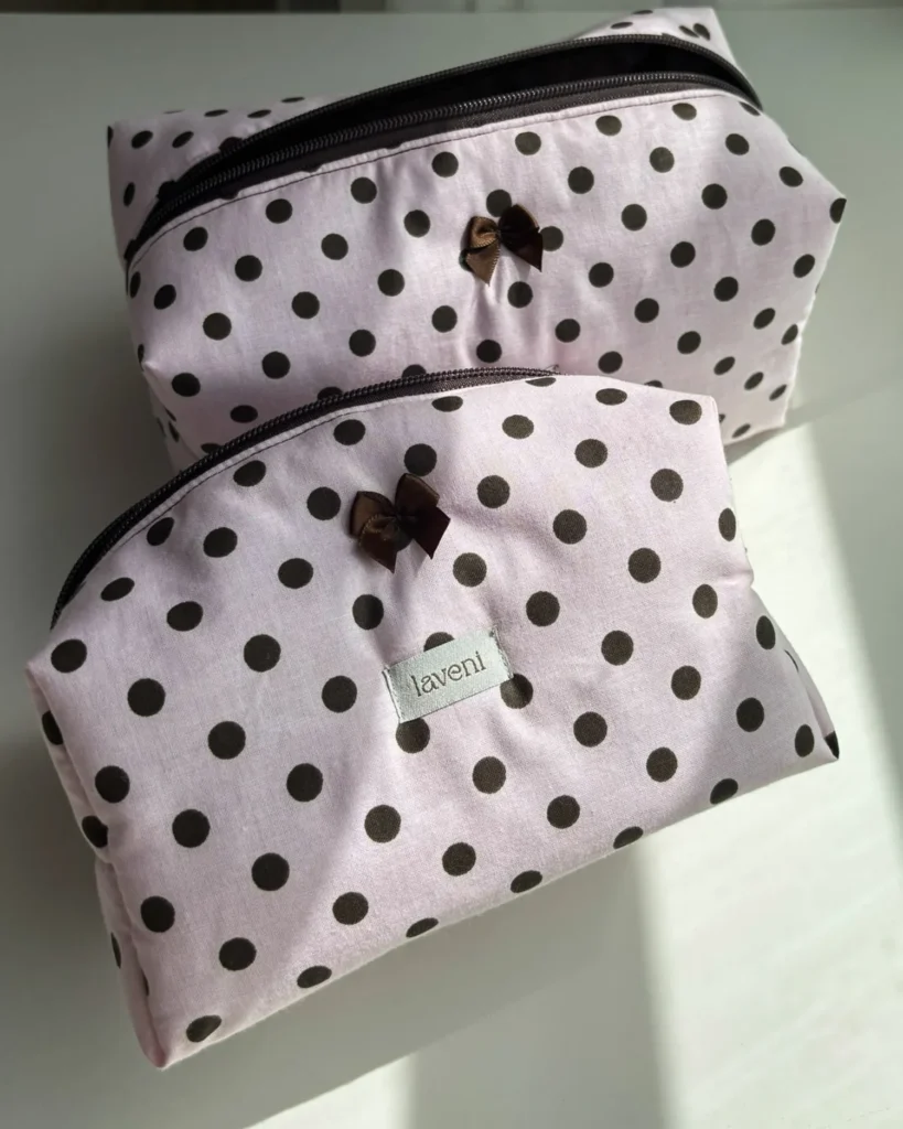 Kosmetyczki polka dots – trend, który musisz znać. Odkryj nowości od Laveni! 3 kosmetyczki do torebki 13 11zon